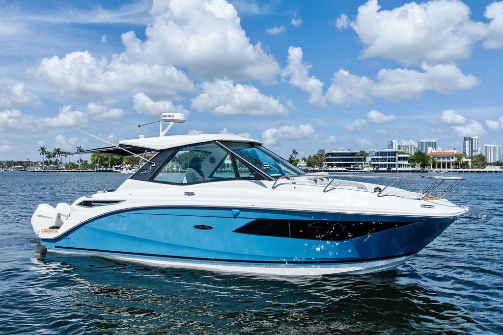 2022 Sea Ray Sundancer 320 Outboard