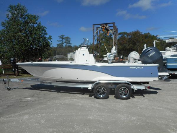 Sea Fox 231 BAYFOX 2024 Sea Fox 231 BAYFOX boat on a trailer, side view.