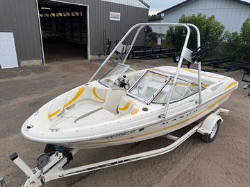 2004 Maxum 1800 SR
