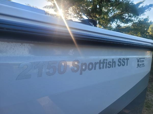 Crestliner 2150 Sportfish