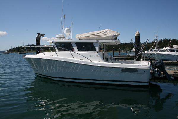2011 Ocean Sport Roamer 30'