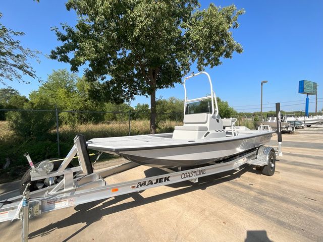 2025 Majek 18 M2