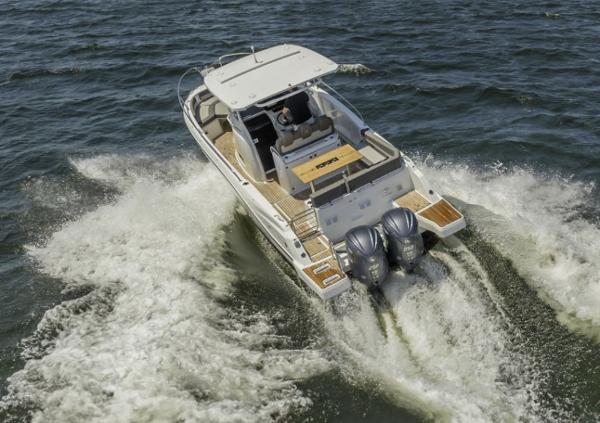 2022 Jeanneau Cap Camarat 9.0 CC