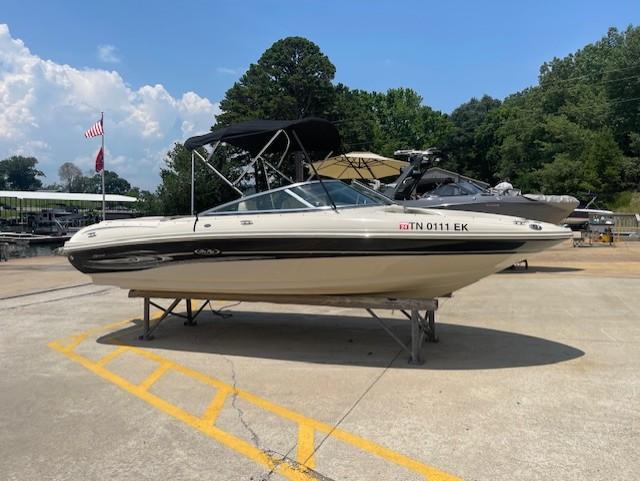 2005 Sea Ray 205 Sport