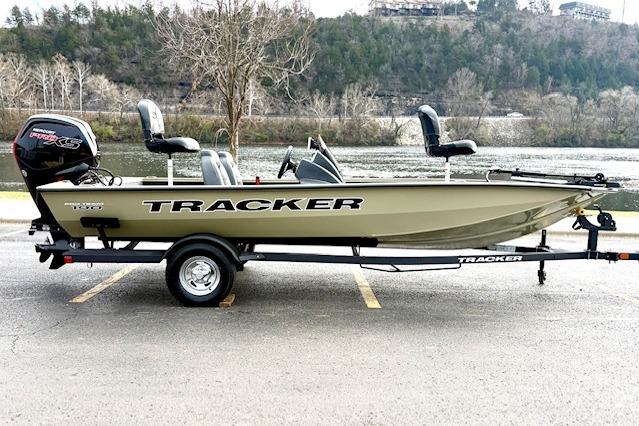 2026 Tracker Pro Team 190