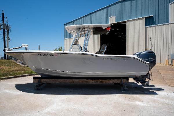 2021 Key West 244 Center Console