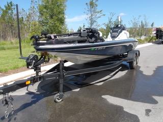 Nitro Z20 Pro 2023 Nitro Z20 Pro boat on trailer, parked on a sunny day.