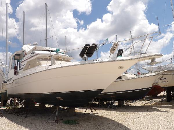 1989 Sea Ray 440 Aft Cabin