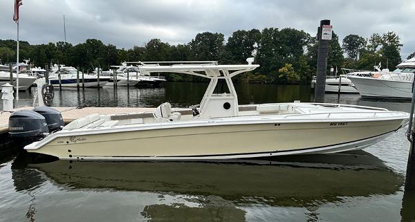 2003 Marlago Fs 35 Center Console Cuddy
