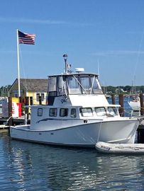 2004 Northshore 40' Novi Flybridge Trawler