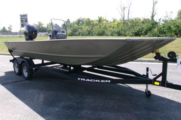 2026 Tracker Grizzly 2072 CC