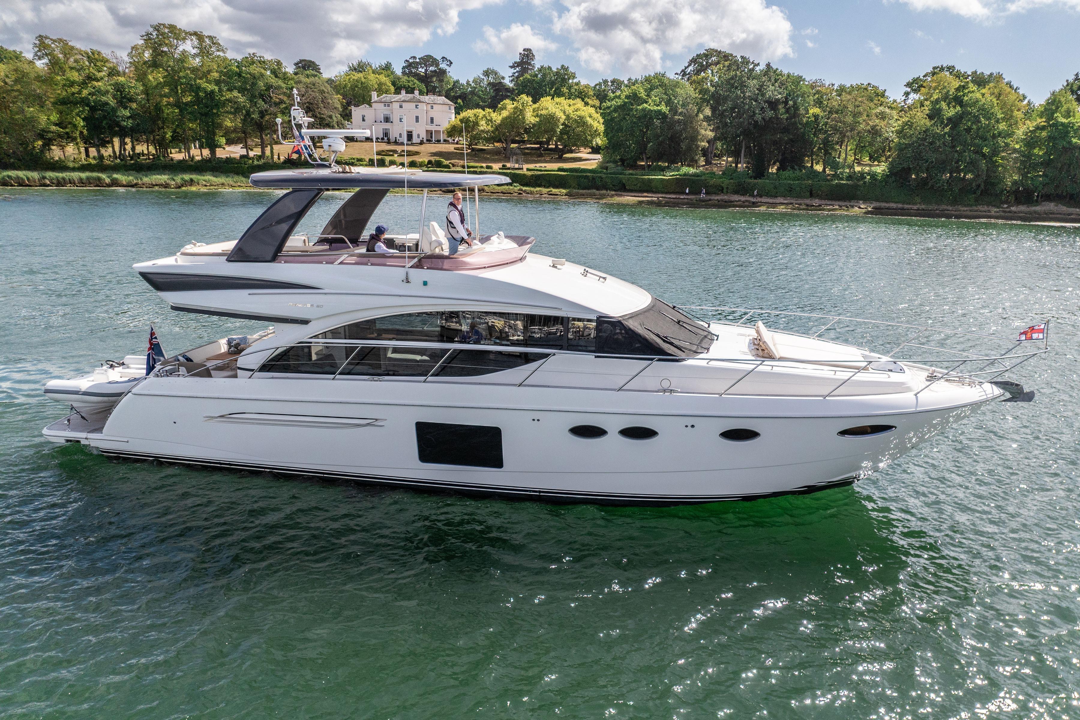 2015 Princess 60