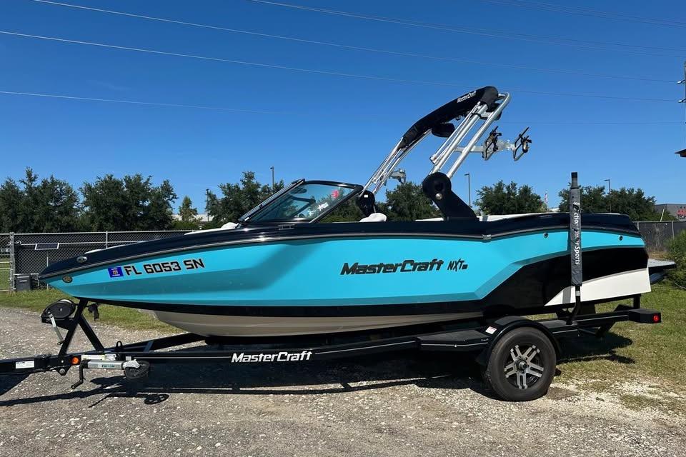 2020 MasterCraft NXT20