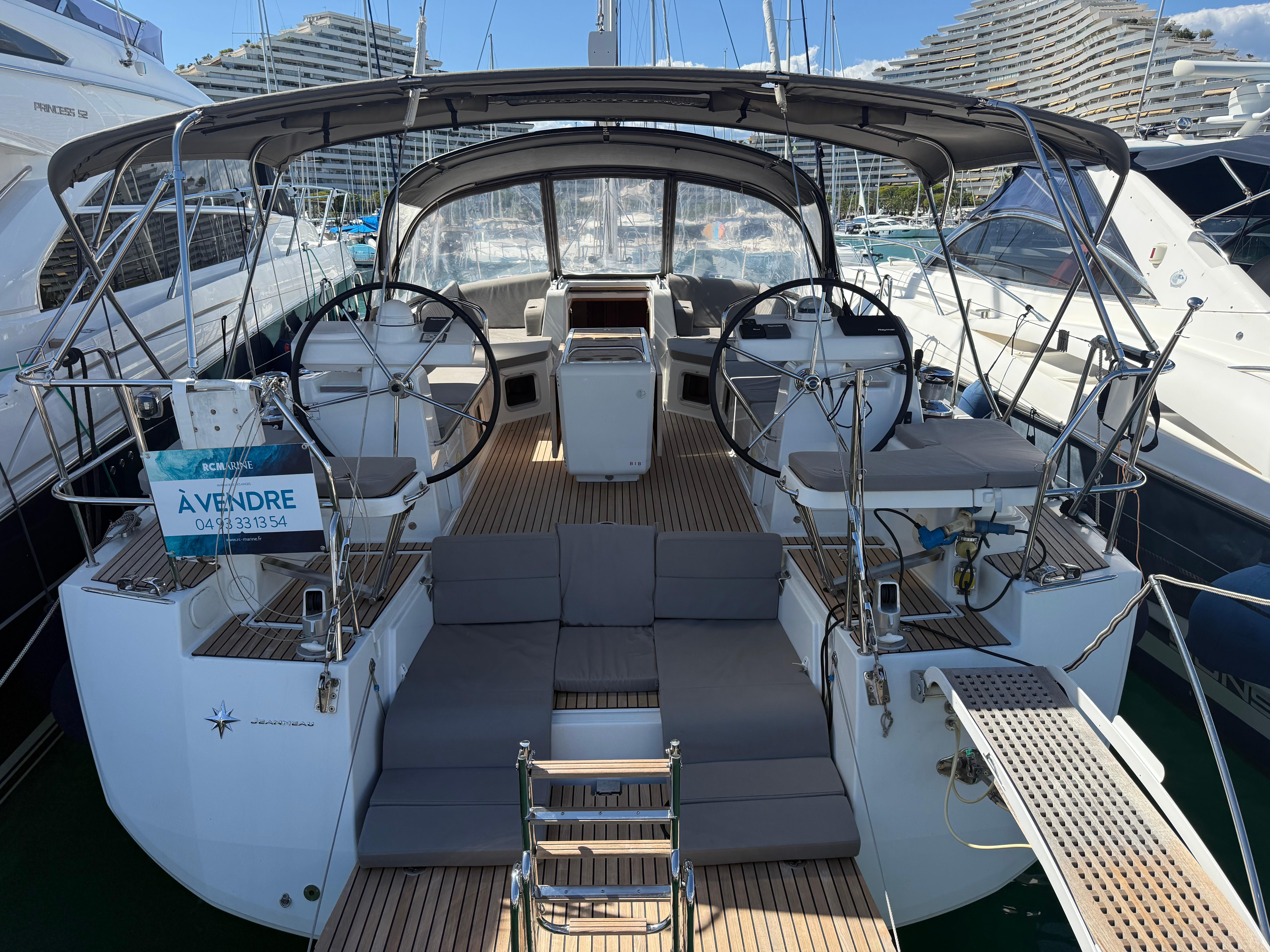 2018 Jeanneau Yacht 54