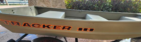 2025 Tracker Grizzly 1036 Utility