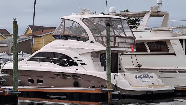 2006 Sea Ray 52 Sedan Bridge