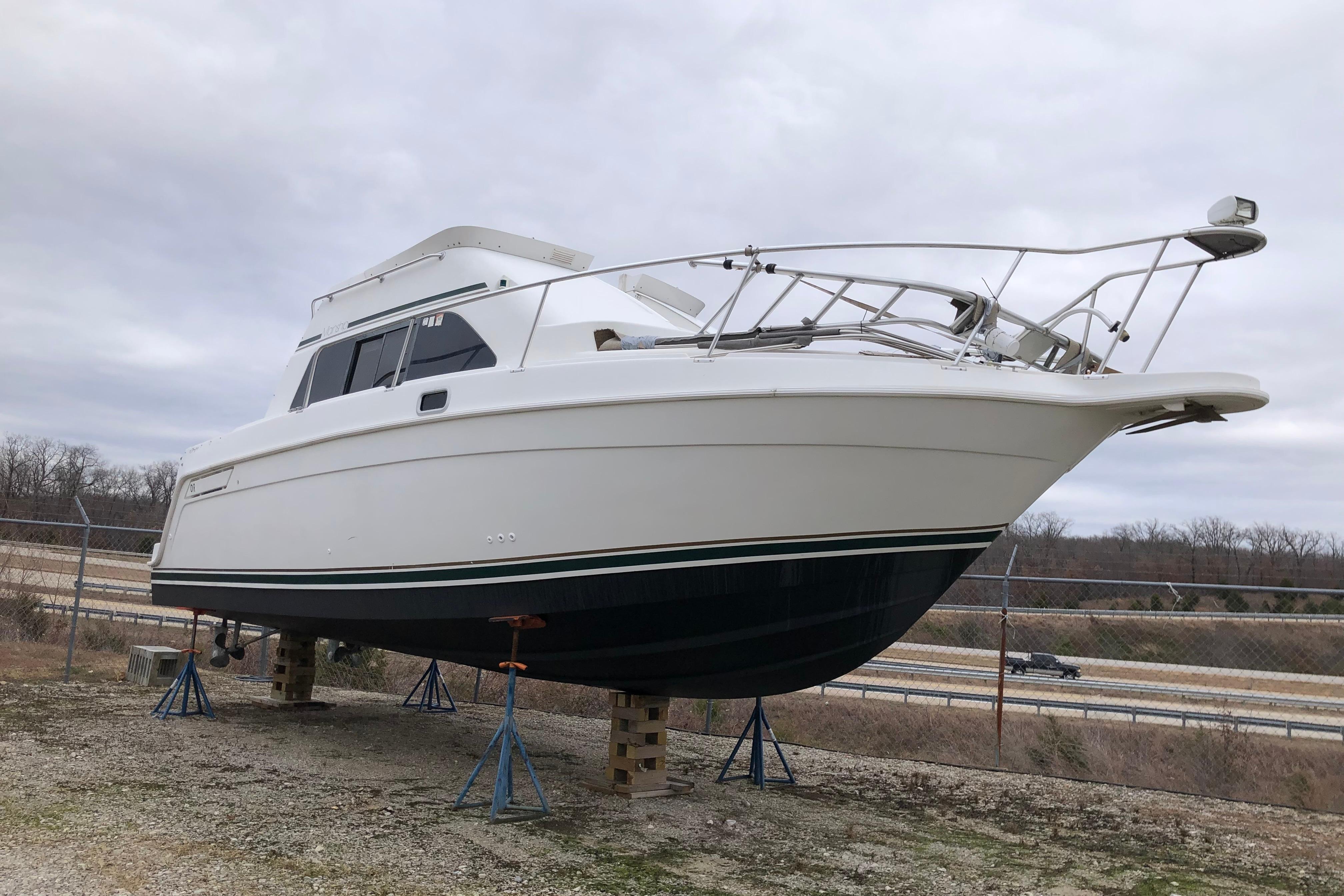 1994 Mainship 31 Sedan Bridge