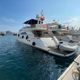 2009 Fairline Squadron 78