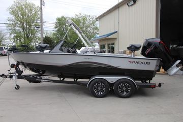 2025 Vexus ADX 200
