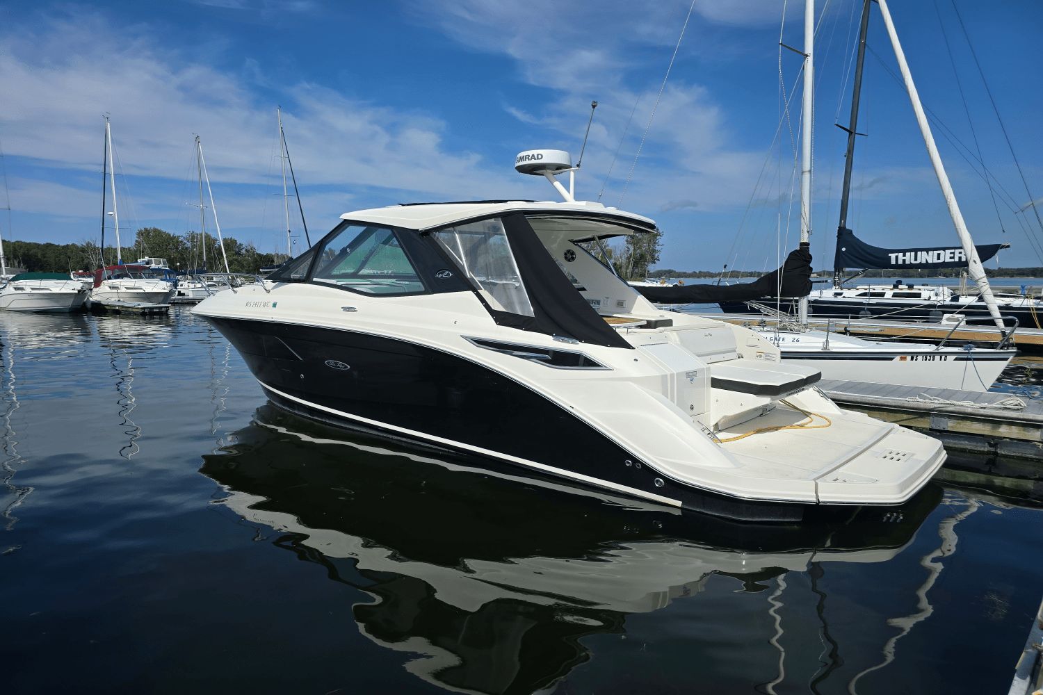 2021 Sea Ray 320 Sundancer Coupe