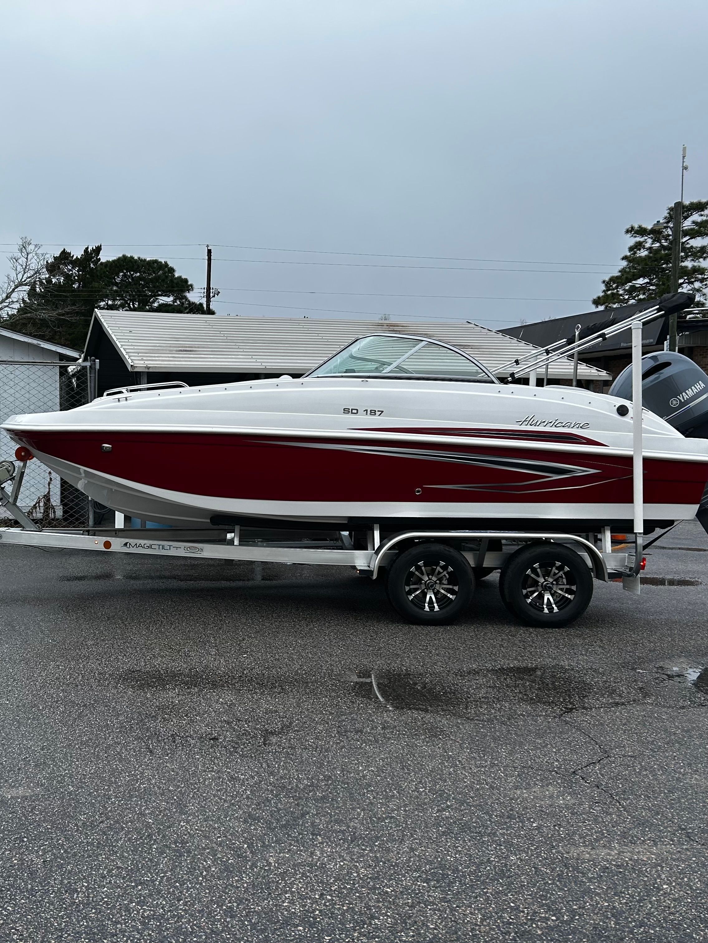 2023 Hurricane Sun Deck 187