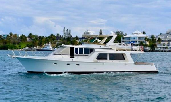 2000 Offshore Yachts Pilothouse