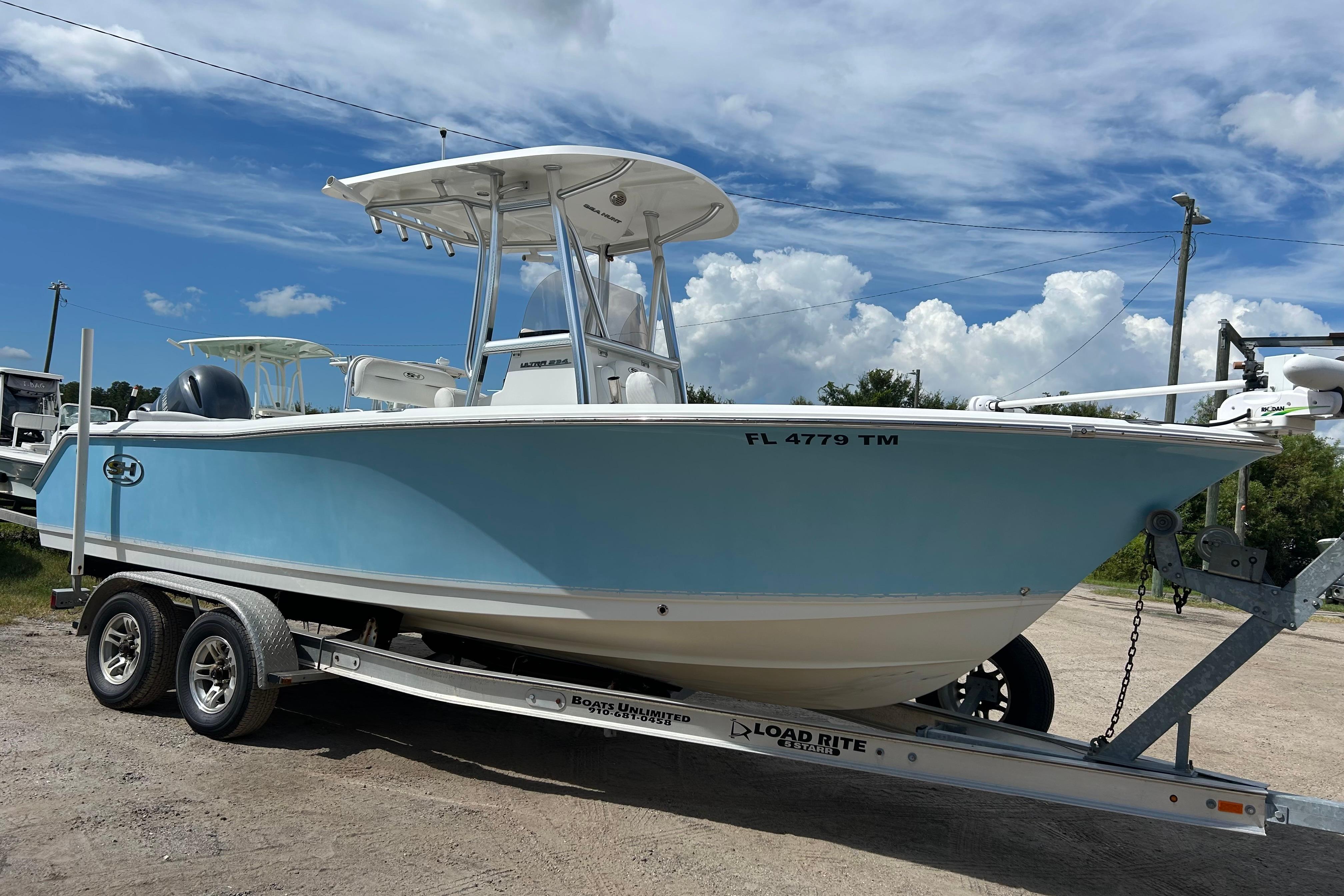 2017 Sea Hunt Ultra 234