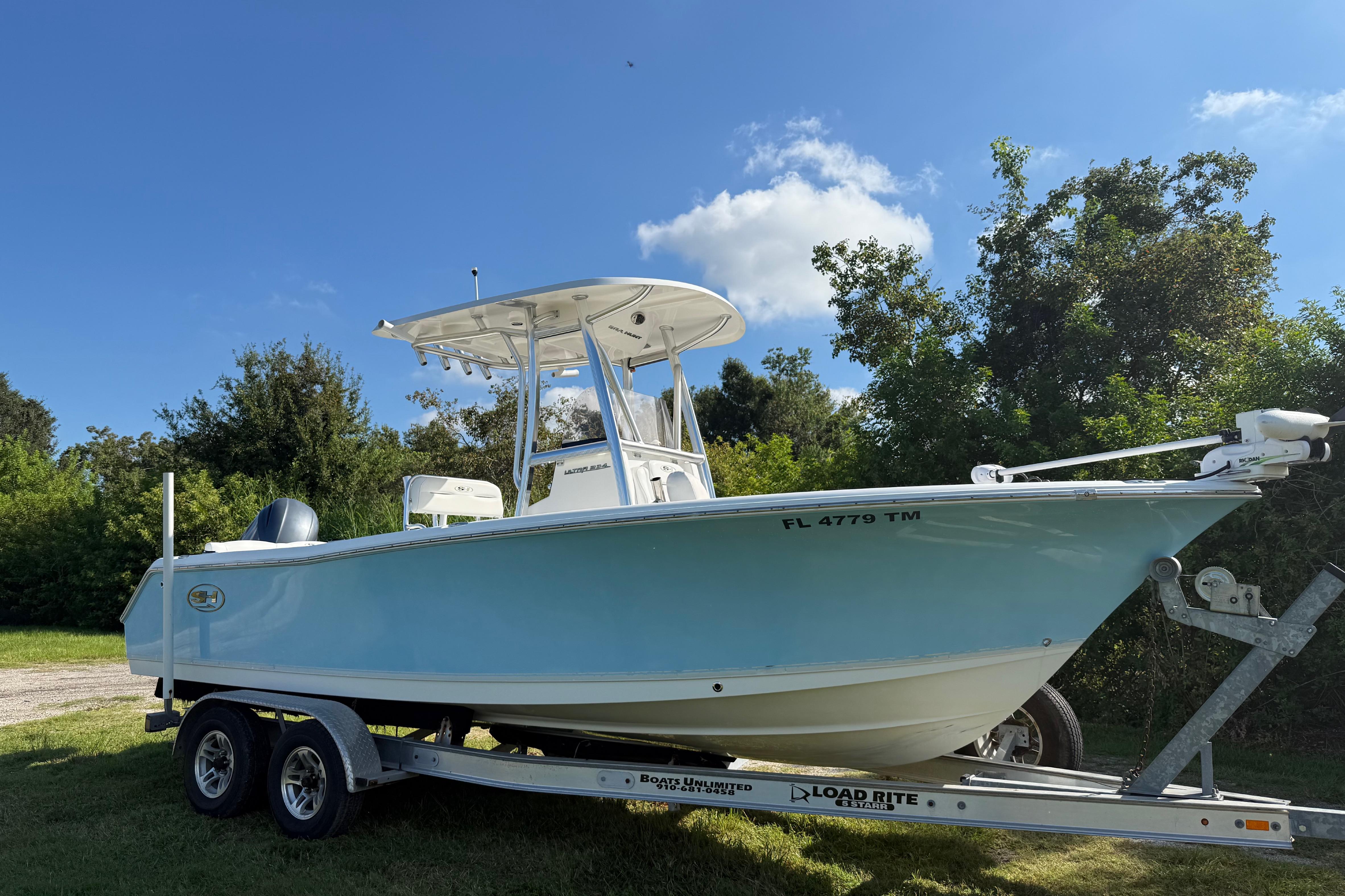 2017 Sea Hunt Ultra 234