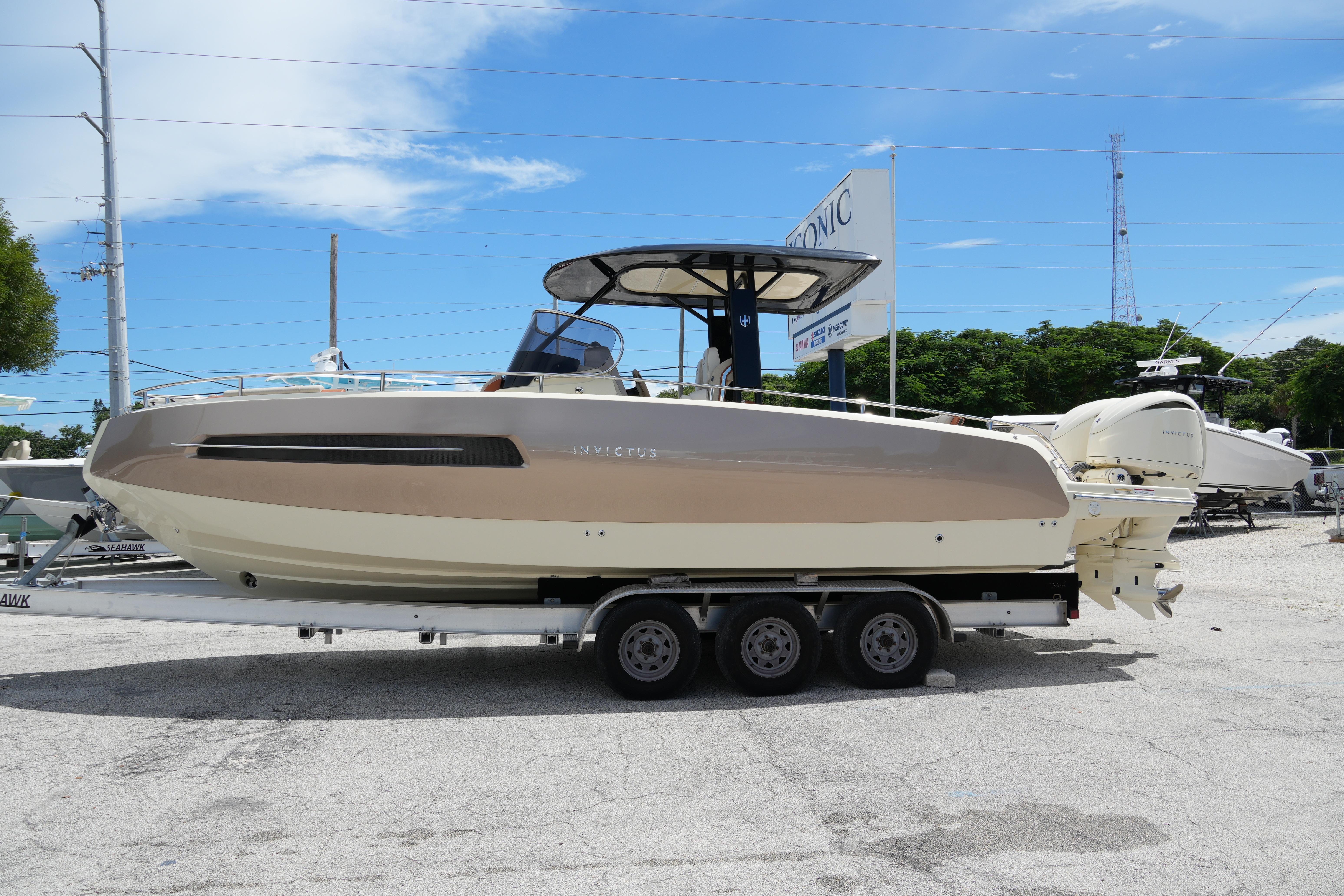 2024 Invictus TT280S