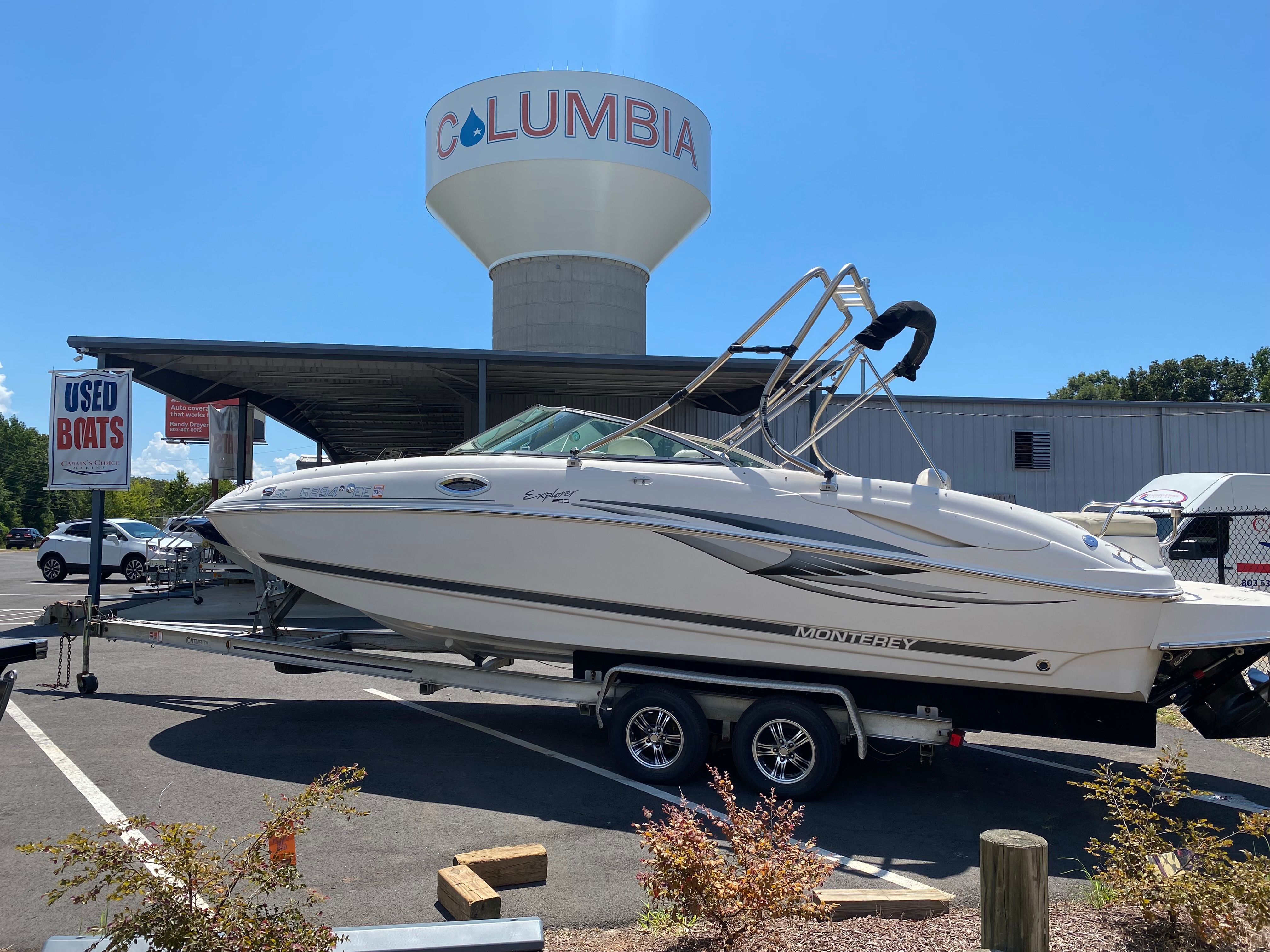 2004 Monterey 253 Explorer