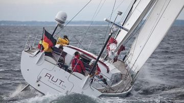 2011 Polar 55