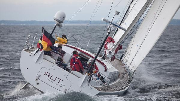 2011 Polar 55