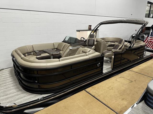2025 Bennington 23 RSR SPS Tri-toon Pontoon