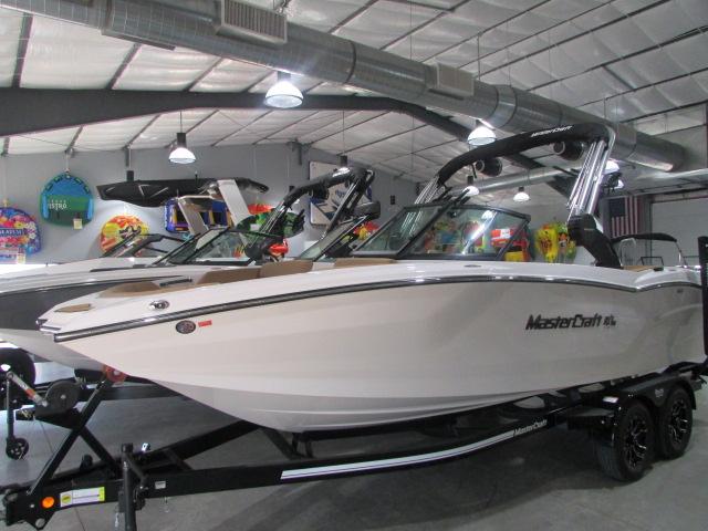 MasterCraft 22 NXT