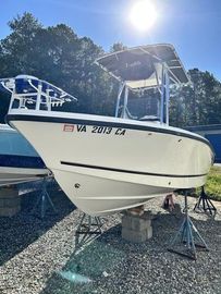 2016 Mako 184 Center Console