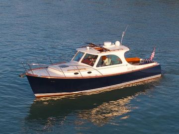 2014 Hinckley Picnic Boat 37 MKIII