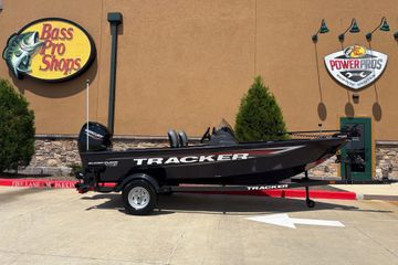 2026 Tracker Super Guide V-16 SC