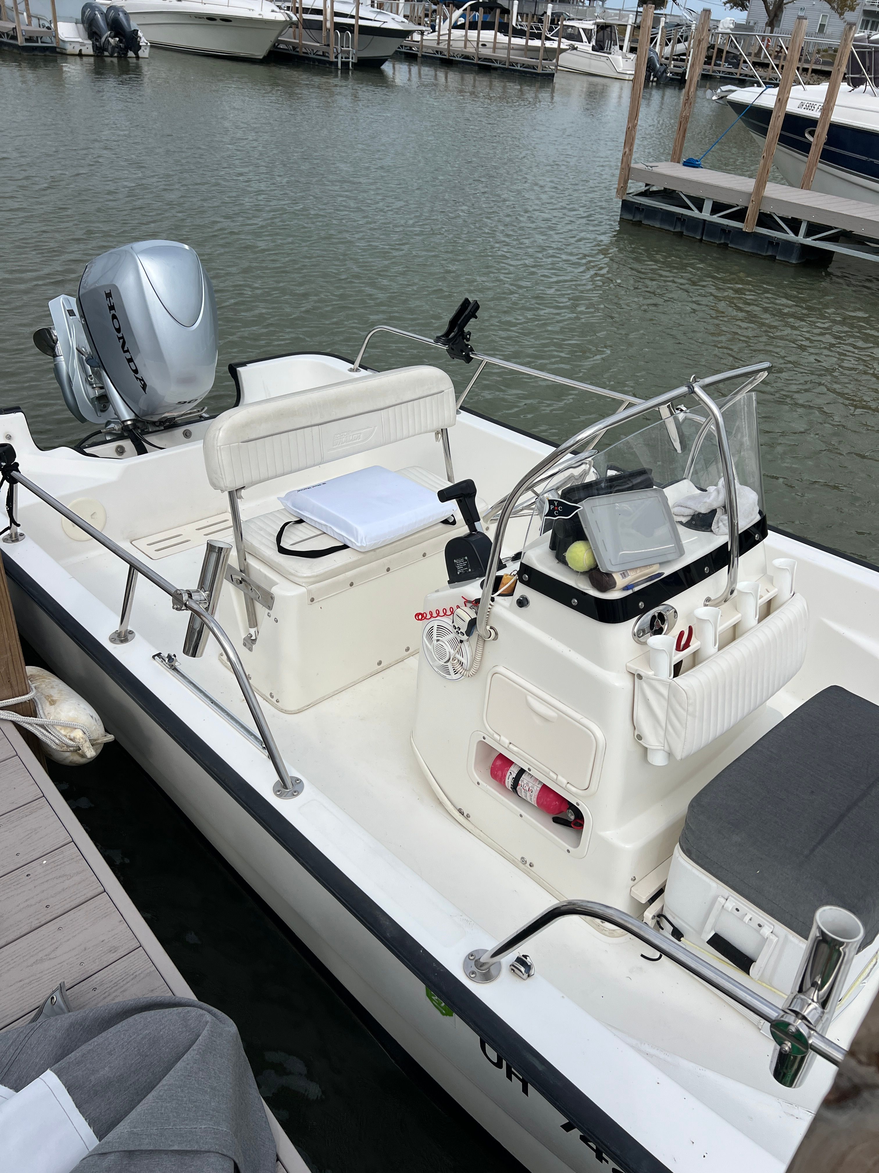 2005 Boston Whaler 170 Montauk