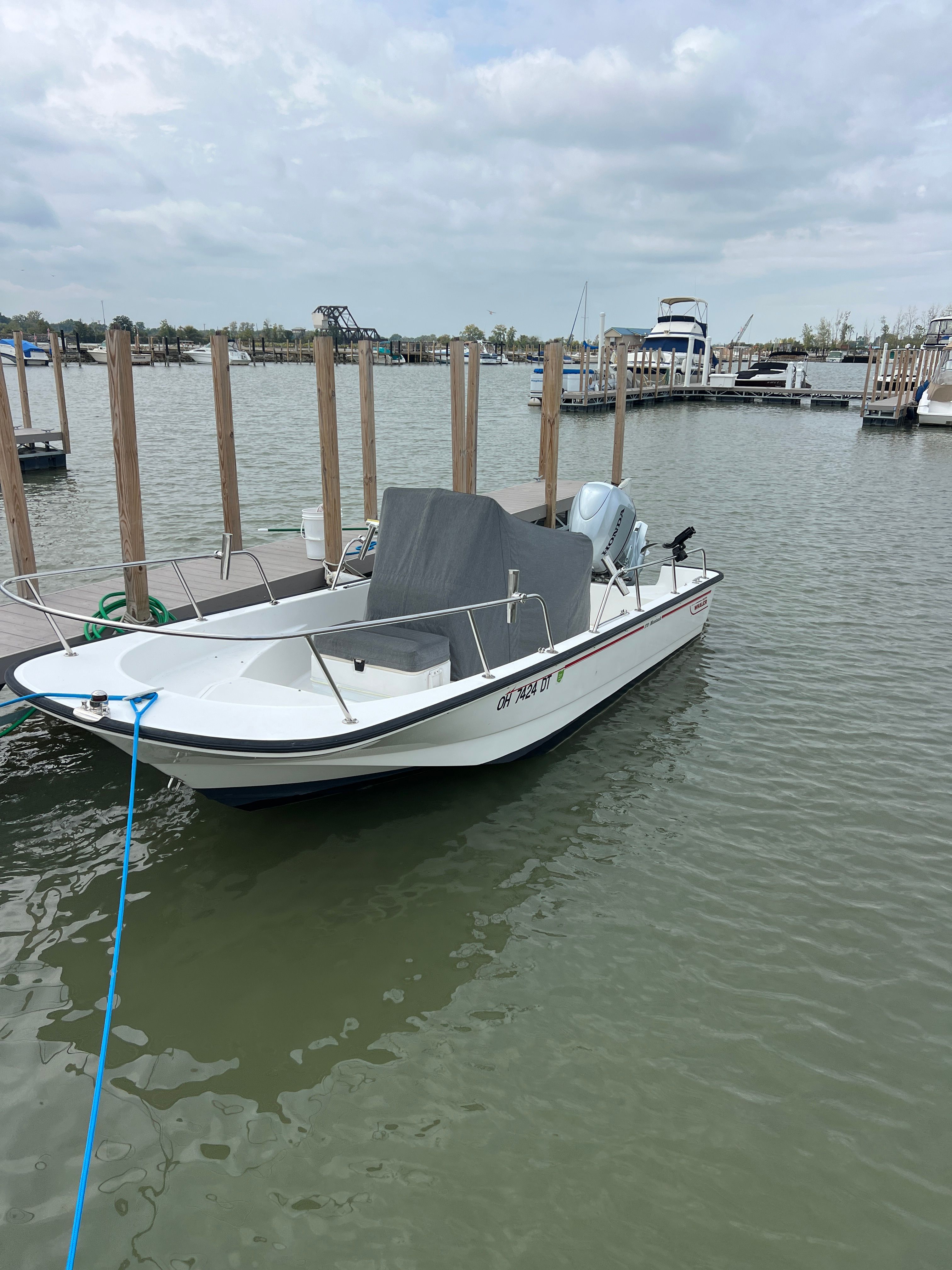 2005 Boston Whaler 170 Montauk
