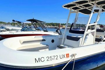 2023 Bayliner Trophy T22CC