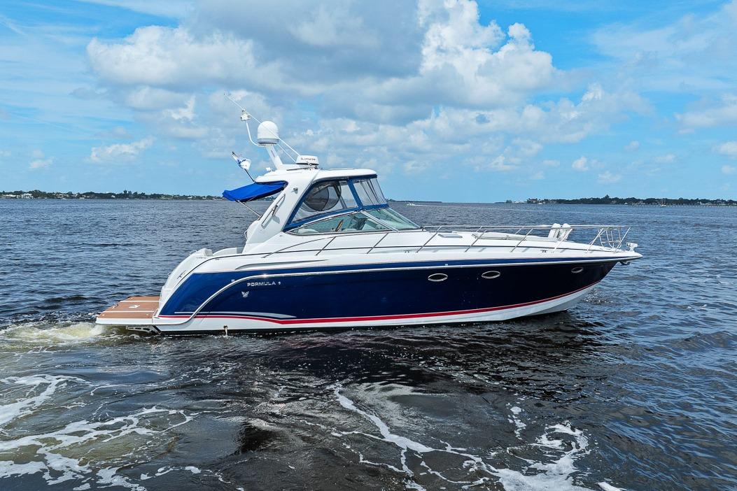 Formula 40 Performance Cruiser 2008 Formula 40 Performance Cruiser on open water under a blue sky.
