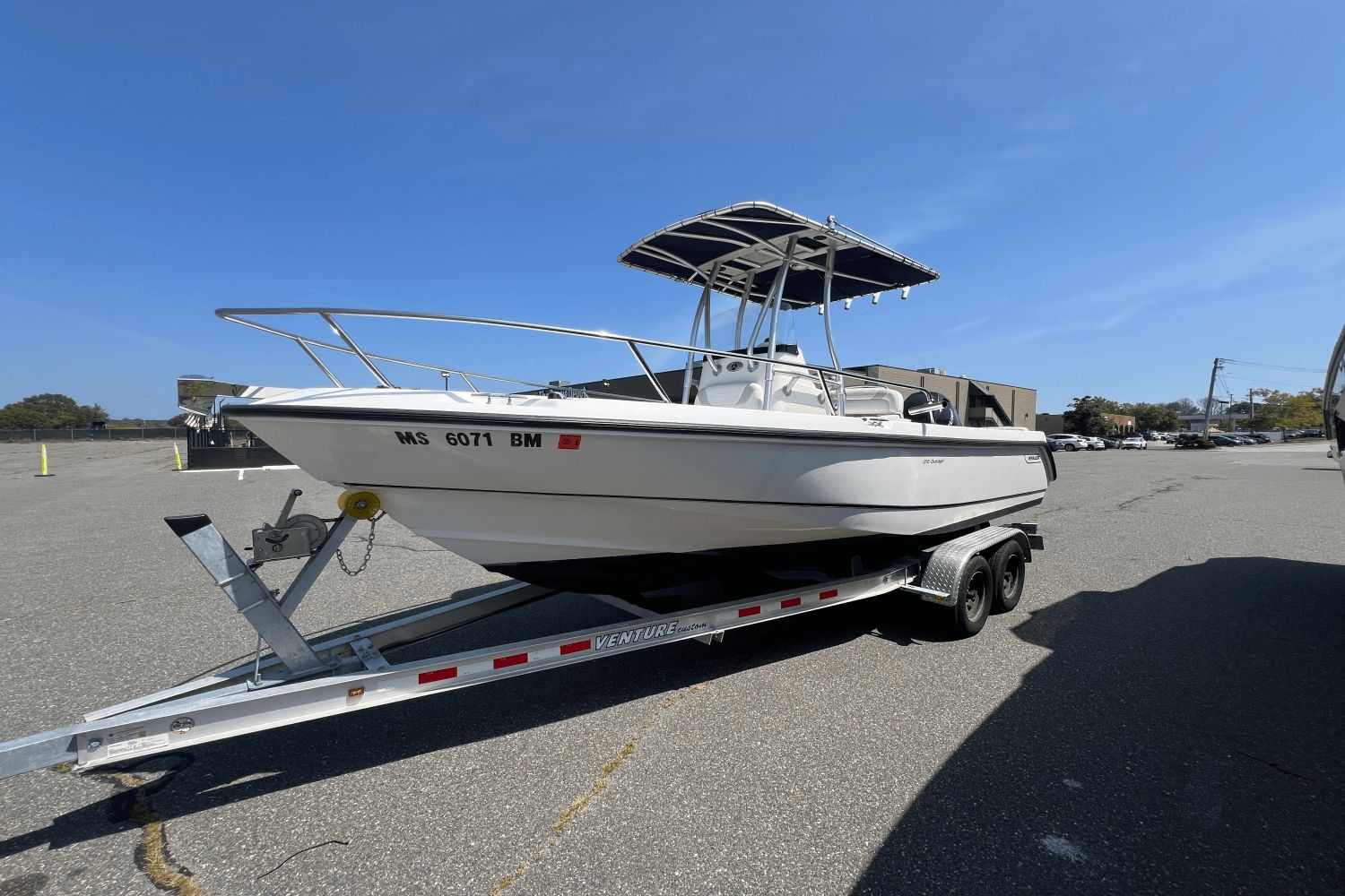 2007 Boston Whaler 210 Outrage