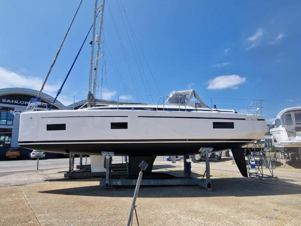 2024 Bavaria C38