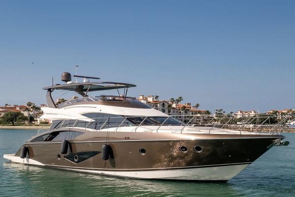 Marquis 630 Sport Yacht