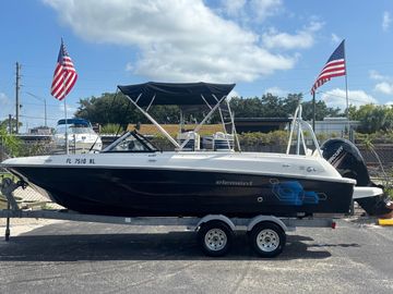 2018 Bayliner Element F21