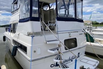 1992 Carver 36 Aft Cabin Motor Yacht