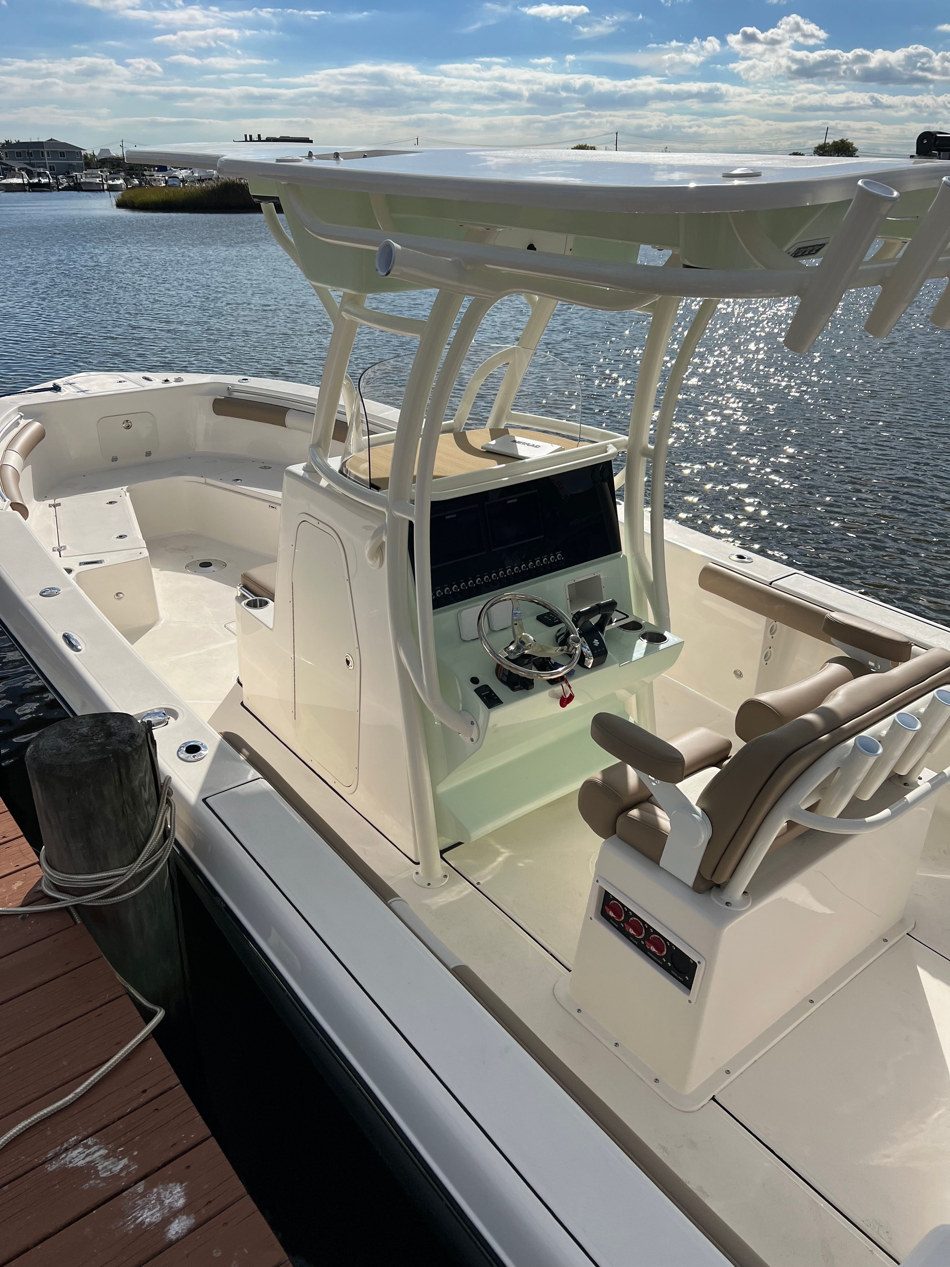2023 Sea Born LX26 Center Console
