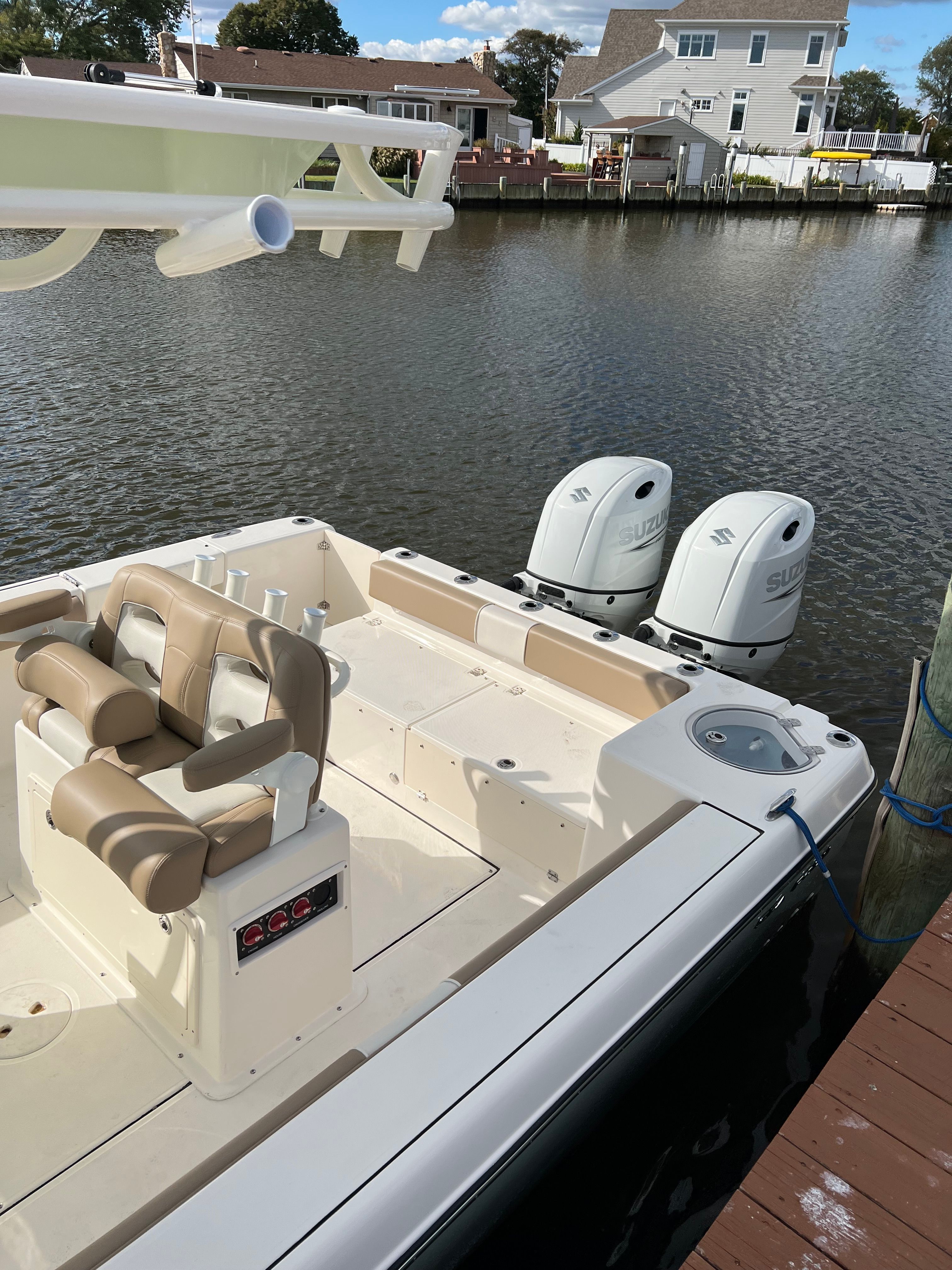 2023 Sea Born LX26 Center Console