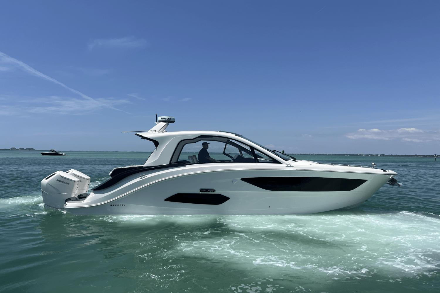 Sea Ray Sundancer 370 Outboard