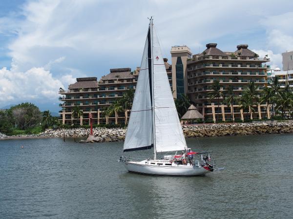 Catalina 38